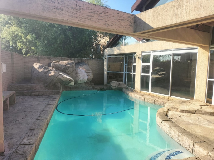 4 Bedroom Property for Sale in Pentagon Park Free State
